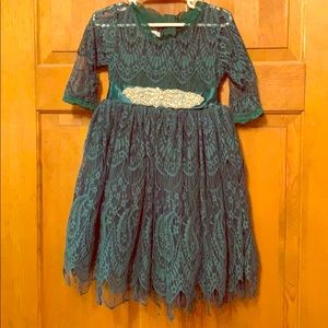 Gorgeous emerald green dress for little princess